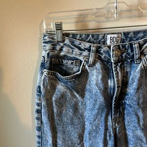 BDG lightly worn mom jeans Size 26